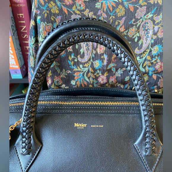 🌸SOLD🌸 Metier Perriand City Small in Black with Gold Hardware - Picture 6 of 12